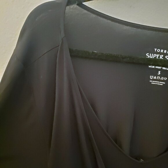 Torrid Black Faux Wrap Super Soft Jersey Peplum Hem Top 3X NWT - Picture 4 of 8